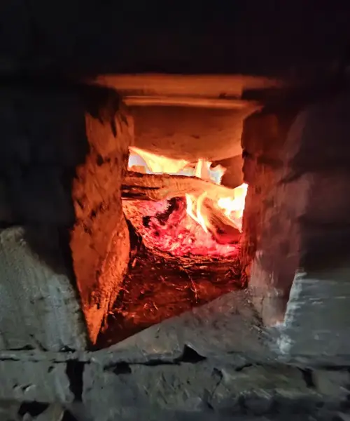 灶心土(Zao Xin Tu):灶心土(stove soil)在中医中的用法与用量及伏龙肝完全指南 4 Wood firewood for wood stoves